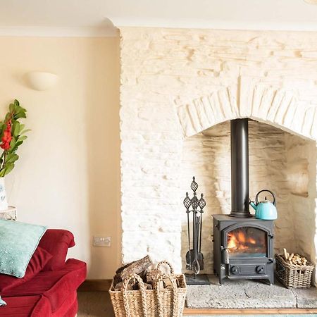 2 Tan Yr Eglwys Villa Pontardawe Dış mekan fotoğraf